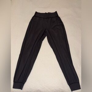 Lululemon lightweight jogger